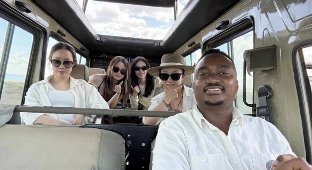 5-Day Classic Serengeti & Ngorongoro Safari Package photo 2