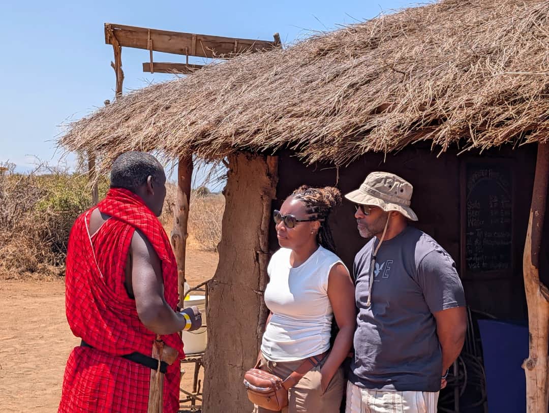 Esperienza di 1 giorno nel Villaggio Culturale Maasai e Museo photo 3