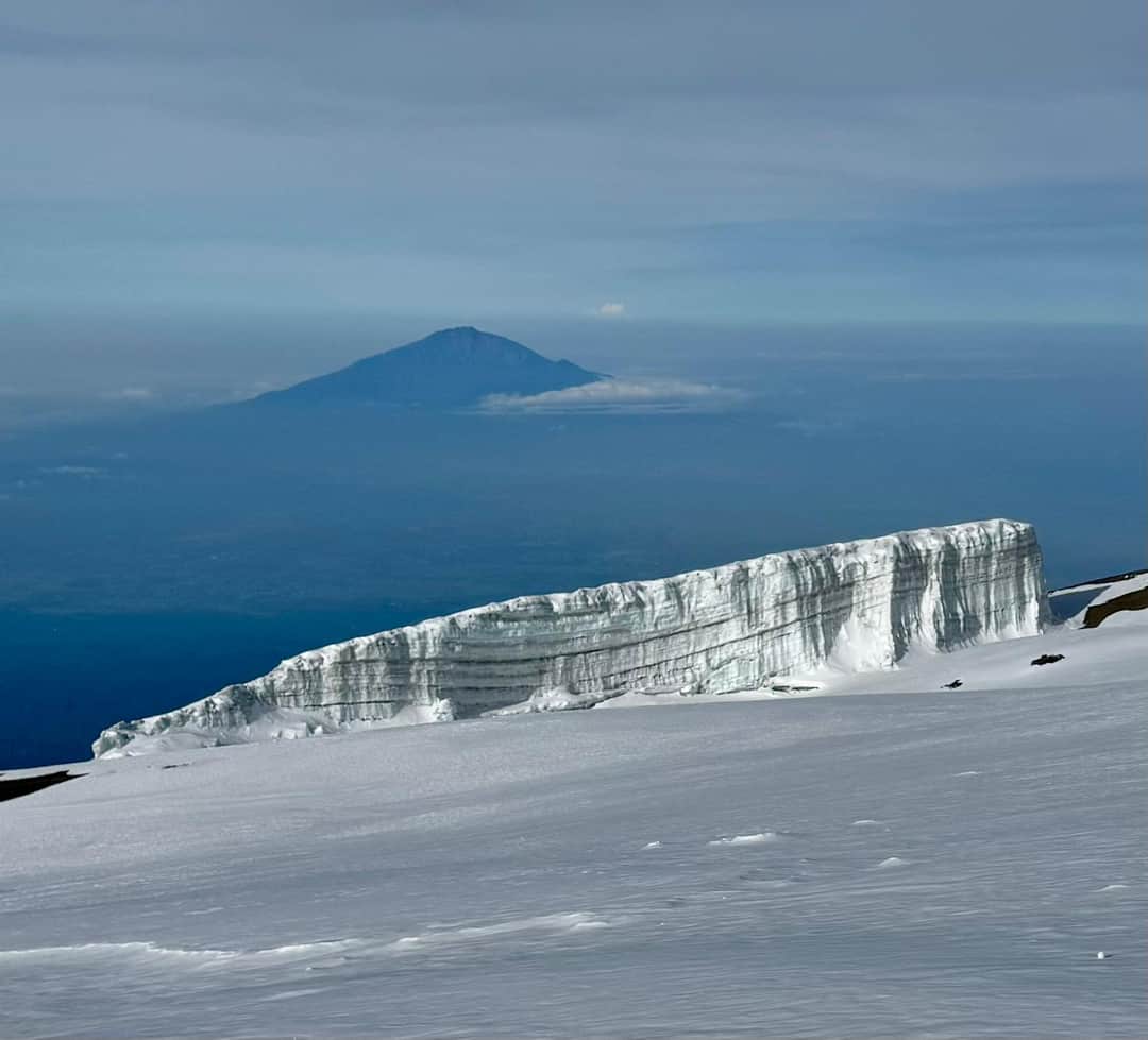 Barafu Camp – Summit – Mweka Camp